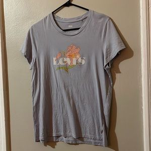 Levi’s Flower Graphic Tee